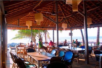 Sea View Resort Morjim Esterno foto